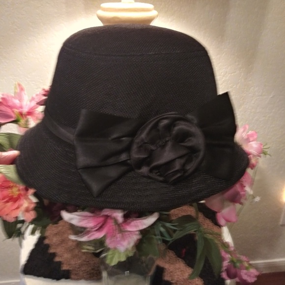Hat - Picture 2 of 4